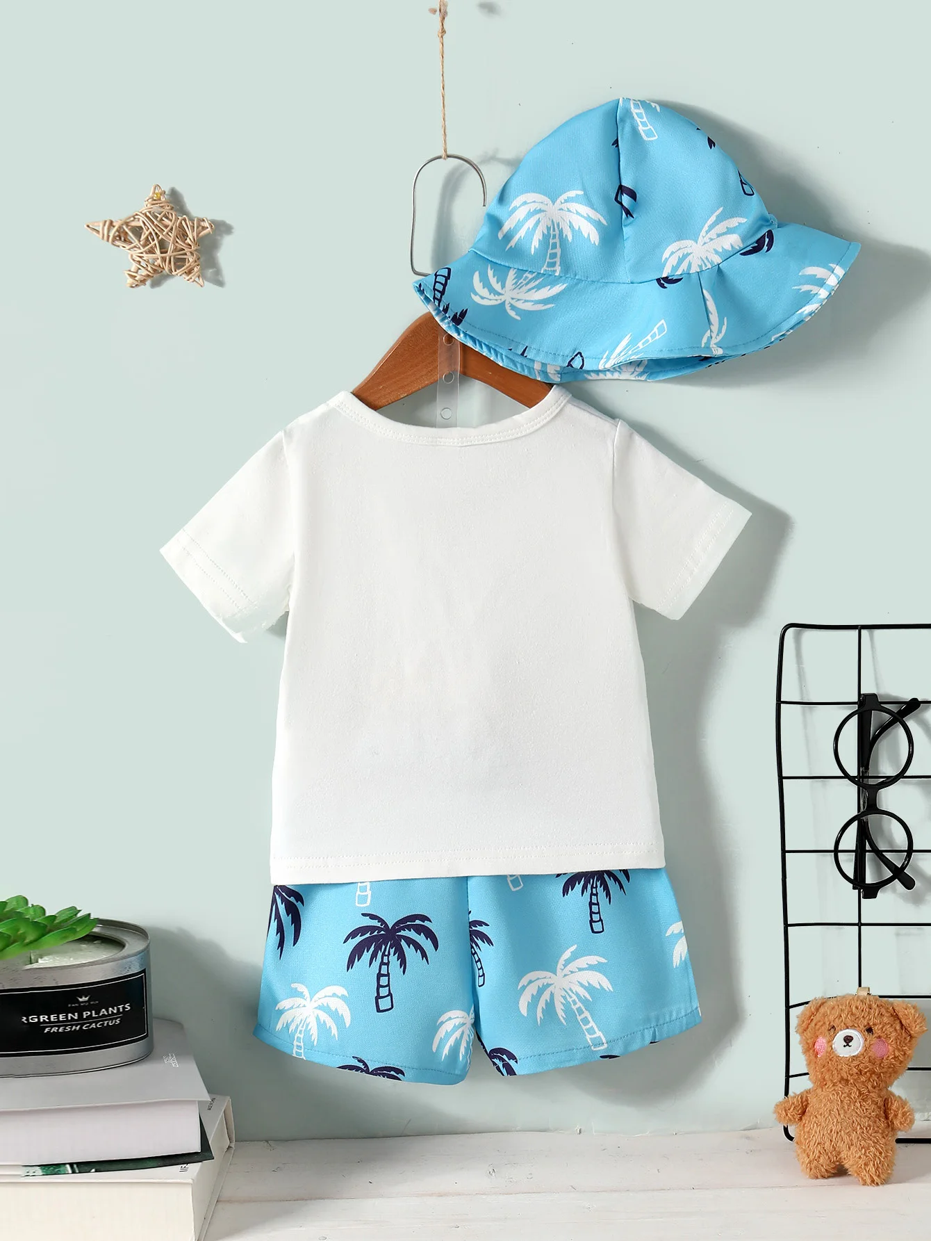 Holiday Beach Style Baby Boy Set Round Neck Short Sleeve White T-Shirt Coconut Tree Pants + Sun Protection Hat Three-Piece Set