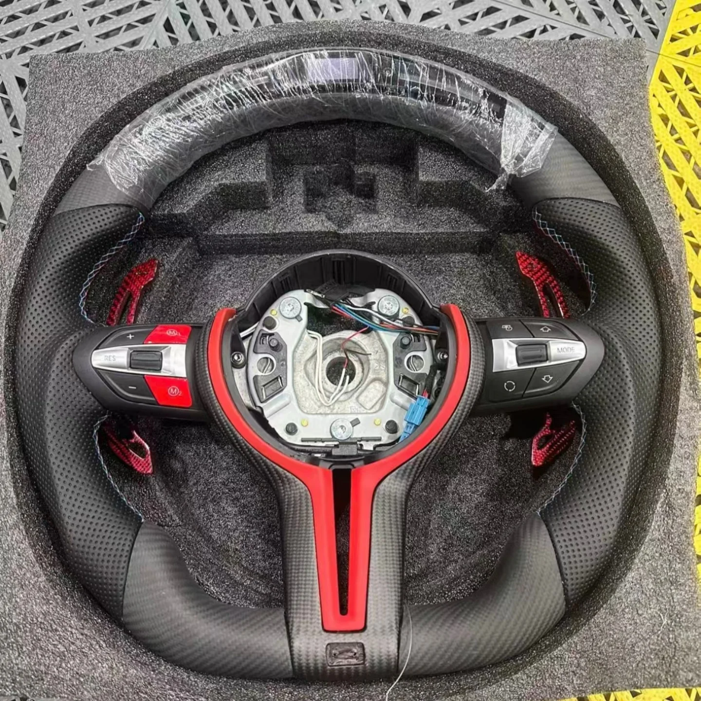 

Led Steering Wheel for BMW F20 F30 F31 F34 F35 F80 F82 M3 F10 X15 M5 E90 Sport M Model 3 5 Series Carbon Fiber Steering Wheel