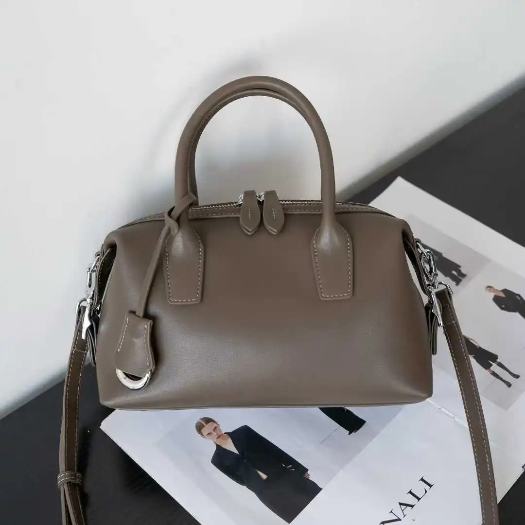 Women Casual Genuine Leather Handbag 2026 New Cow Leather Tote Bag Small Young Girls Shoulder or Crossbody Bags