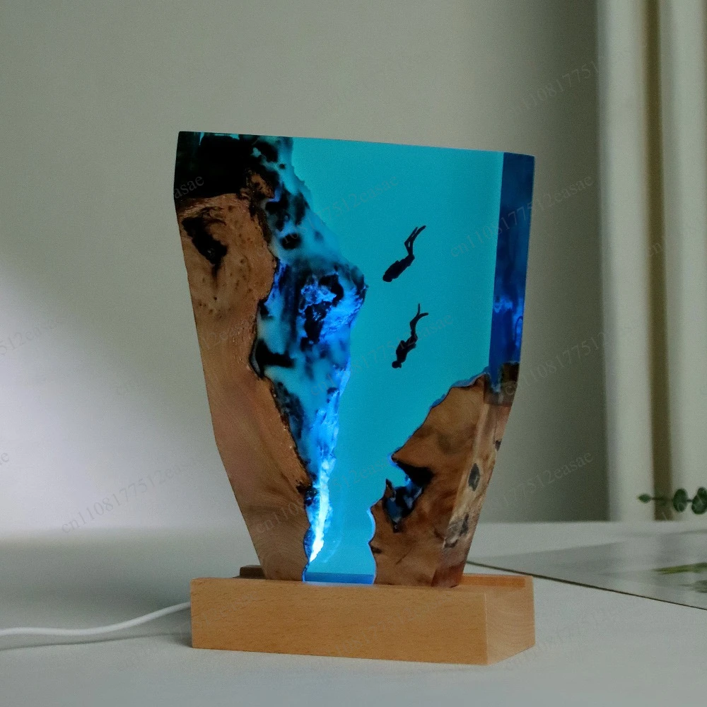 Solid wood resin atmosphere Ocean free diver desktop ornament Deep sea exploration commemorative creativity