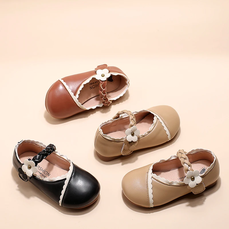 

2026 New Kids Girls Floral Strap Leather Shoe for Spring Autumn Toddler Ballet Flats Soft Sole Elegant Girls Party Wedding Shoes