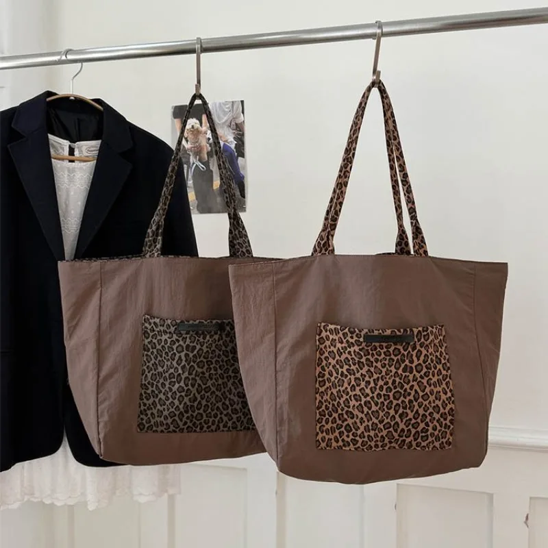 

Stylish Fashionable Diaper Bag For Women Luxury Crossbody Bag Designer Leather Tote Minimalist Elegant Large Messenger Bag