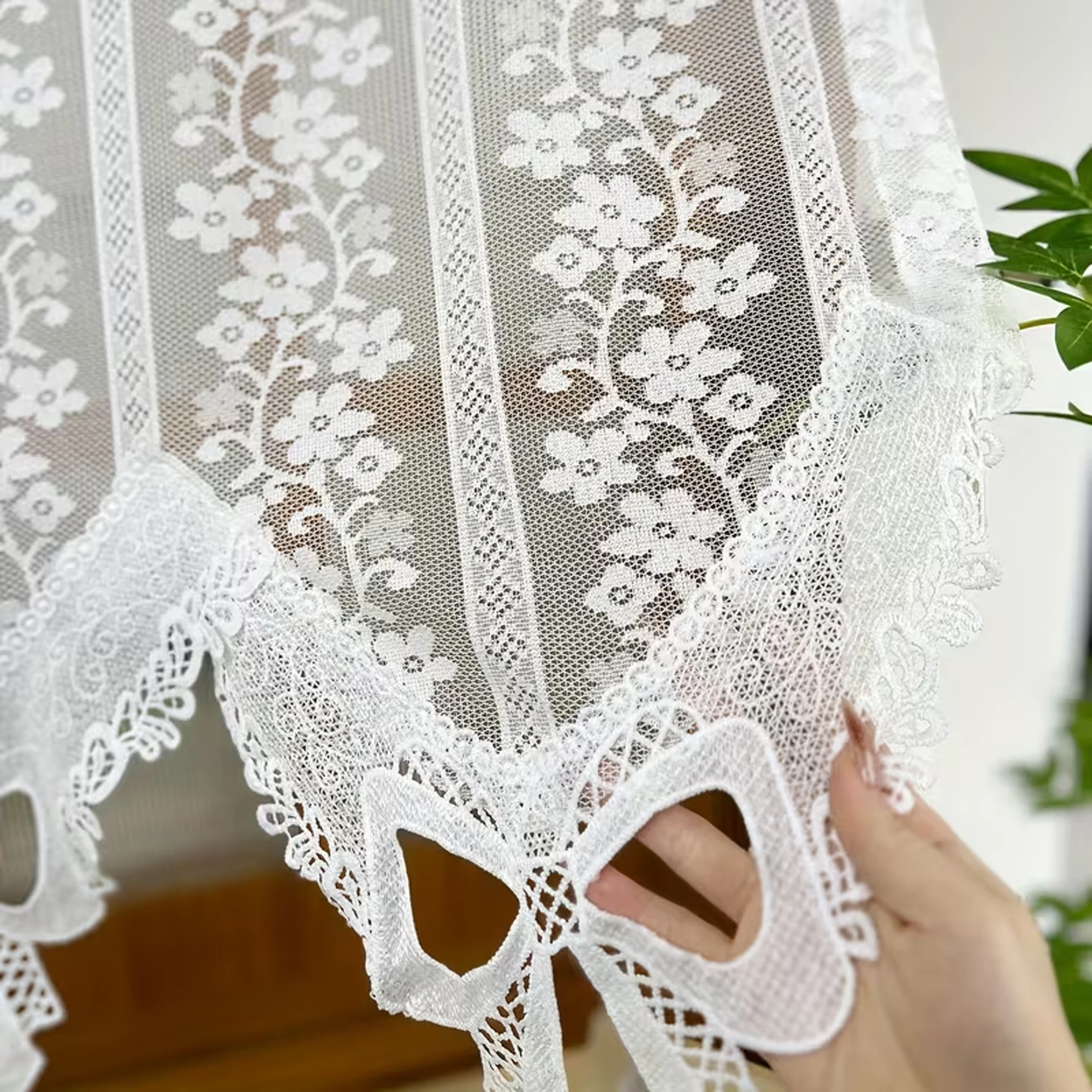 1pc White Floral Lace Cafe Curtain, Scalloped Valance with Bowknot Decor,  Window Curtain for Kitchen Cabinet