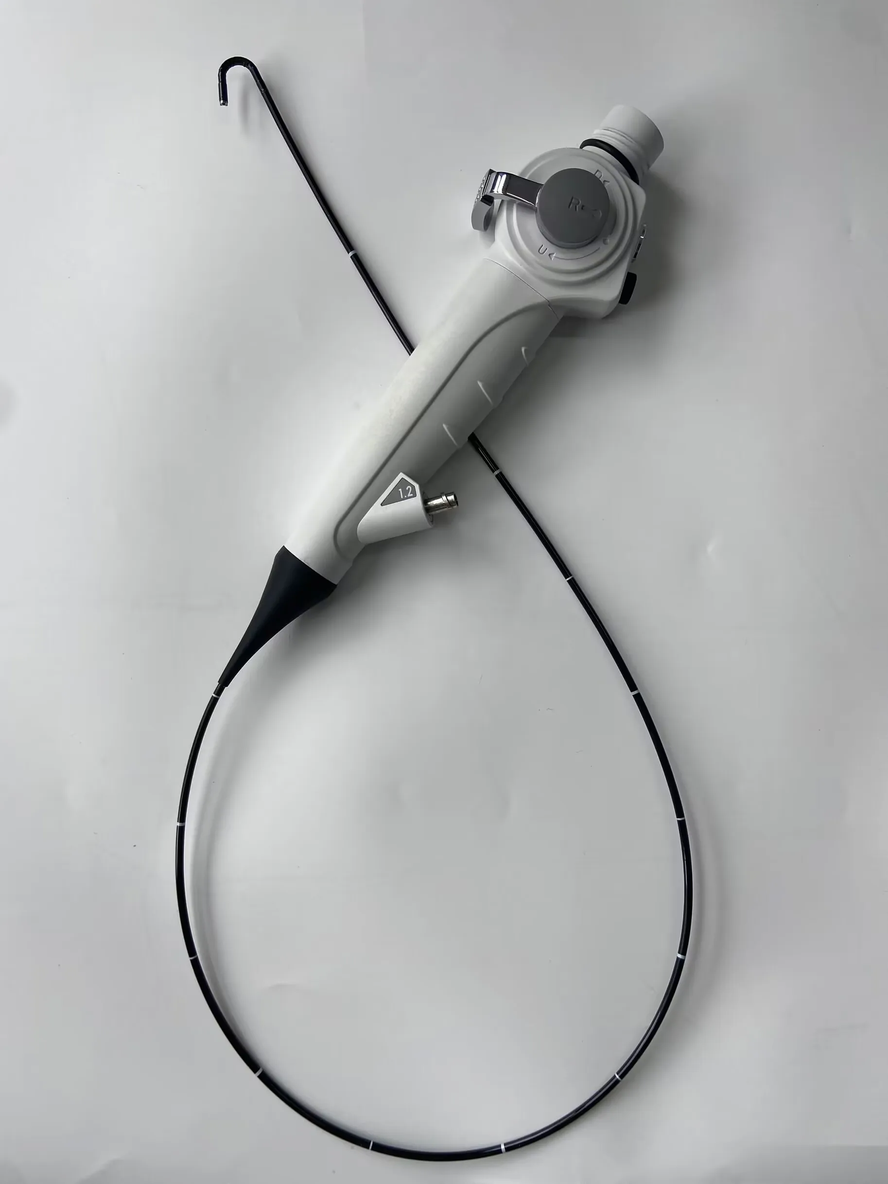 Flexible Endoscope with 3.5 Inch Display, 180 Degrees Deflection, 5.2mm Distal End, 3.0mm Working Channel, 400 x 400