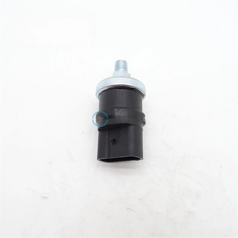 Excavator Parts, Oil Pressure Sensor 6670705 for Bobcat 453 463 553 653 Excavator Fast Delivery