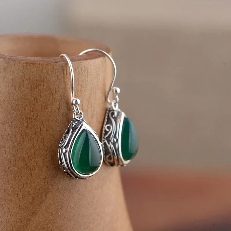 New Water Drop Red/Green Women\'s Earrings with Design Retro Silver Daily Wear Personalized and Minimalist Jewelry