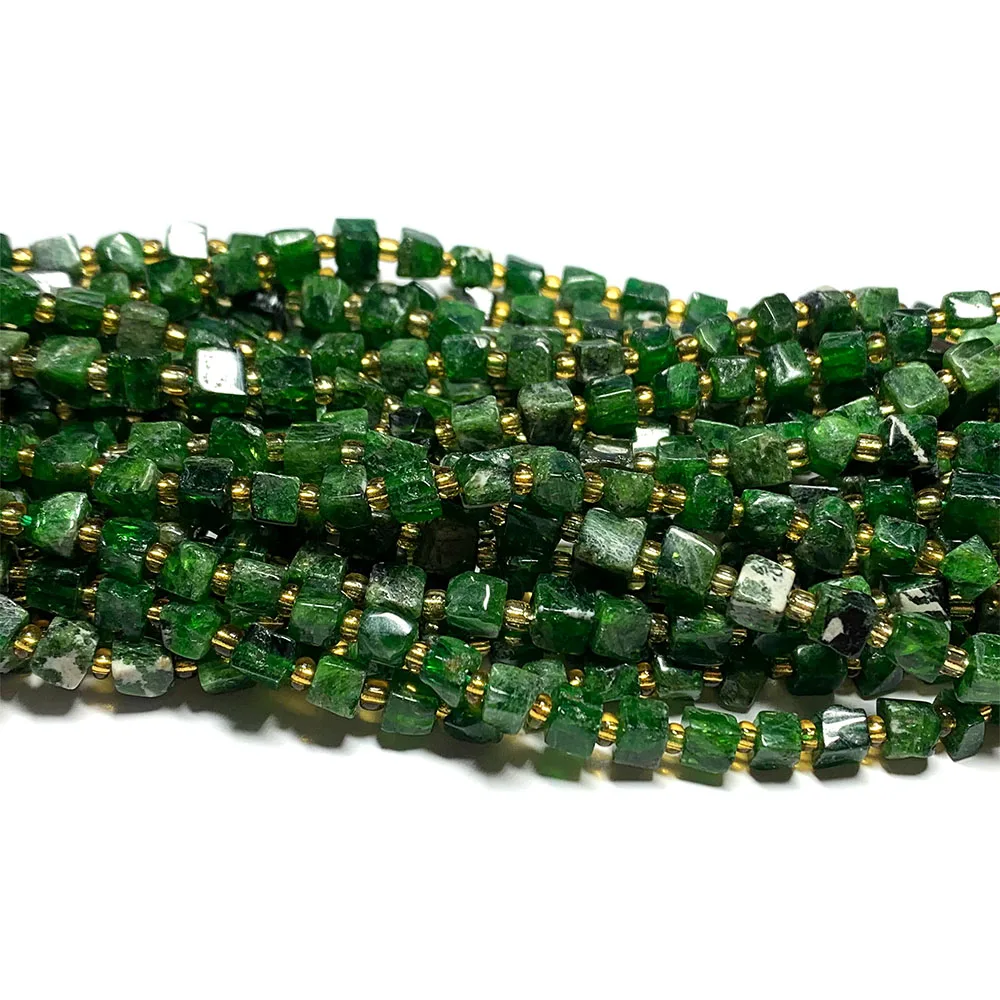 Veemake Natural Green Chrome Diopside Free Form Cube Loose Raw Mineral Rough Matte Necklace Bracelet Jewelry Beads 08487