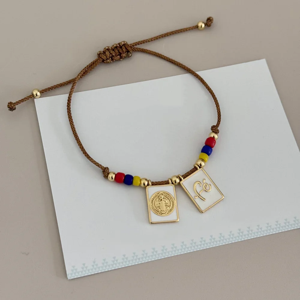 أساور ESCAPULARIO المصنوعة يدويًا للنساء ، مجوهرات عصرية ، خيوط دينية ، غوادالوبي ، العذراء سان بينيتو ، هدايا المهرجان