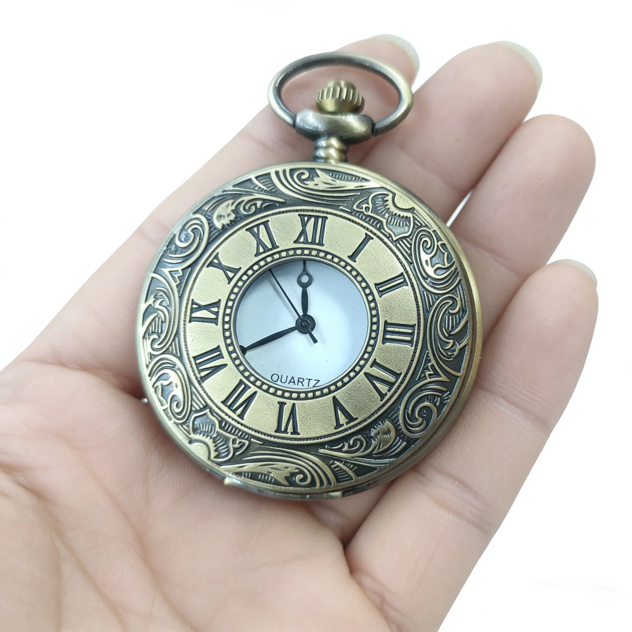 Antique Steampunk Retro Roman Numeral Quartz Pocket Watch Accessories Bronze Case for Necklace keychain Men Women Jewelry Gifts