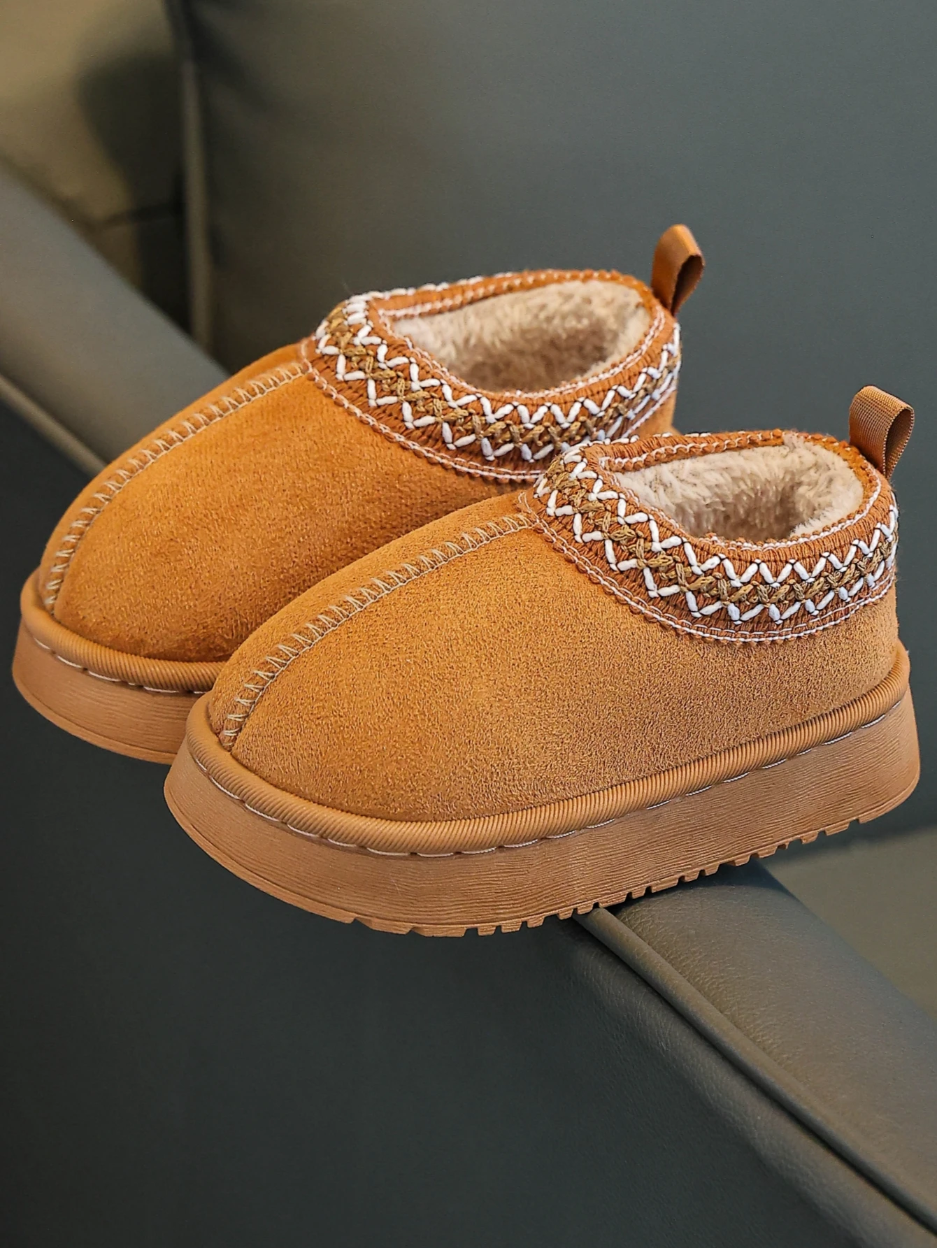 Children's Slippers Autumn Winter with Back Cover Home Use Cozy Kids Footwear for Indoor Comfort