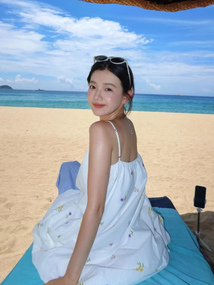 

Платье Nalyza Sweet Summer Vaion в корейском стиле для девушек, повседневное, без бретелек, с вышивкой, с вырезами, со средней талией, А-силуэт, миди