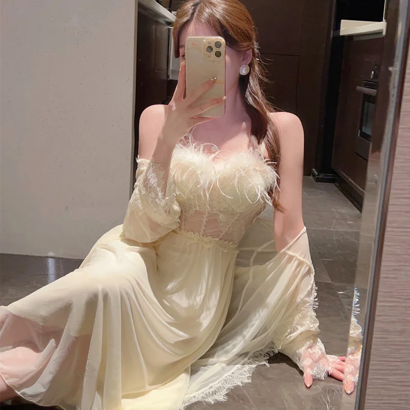 

Women Solid Color 2 Pieces Gown Set Feather Lingerie Lace Hollow Out Nightdress Luxurious Elegant Lace Trim Mesh Robe Gown