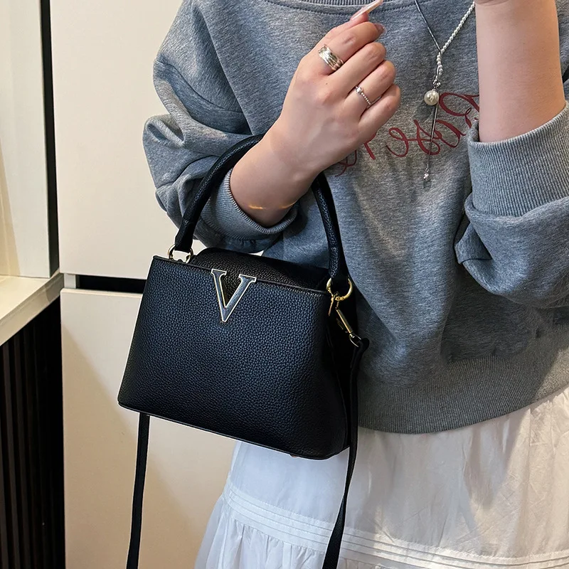 

New Lychee Pattern Handbag 2025 - European American Autumn Women's Fashionable Crossbody Bag with Removable Strap