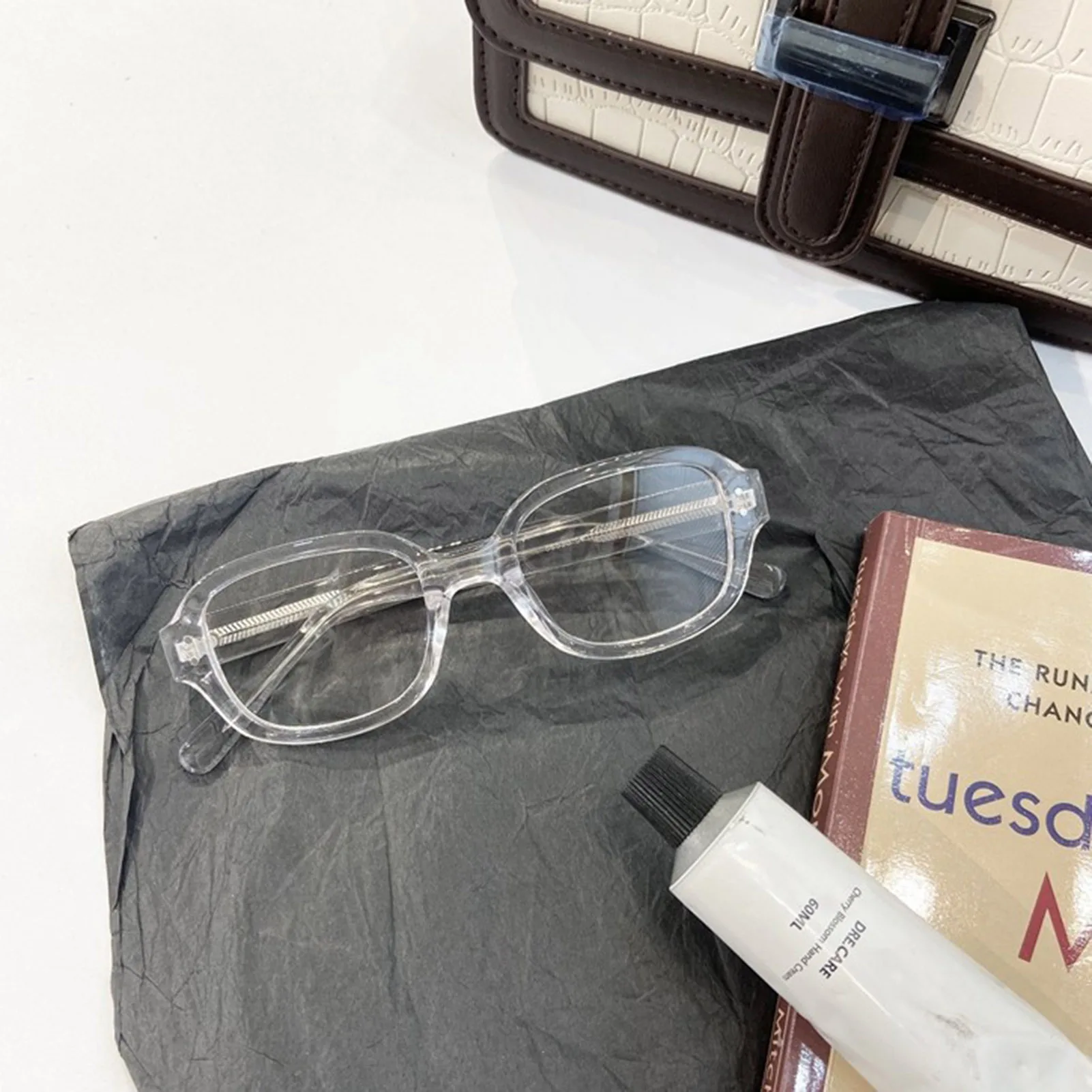 Blue Light Glasses for Teens with Thin Reflective Lens Big Square Frame Eyeglasses for Unisex Daily Use SNO88