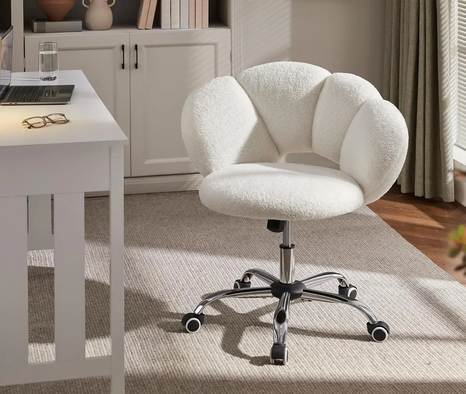 Boucle Upholstered Desk Chair Cloud-Shaped Vanity Adjustable Home Office Chair Computer  with Rolling Wheels
