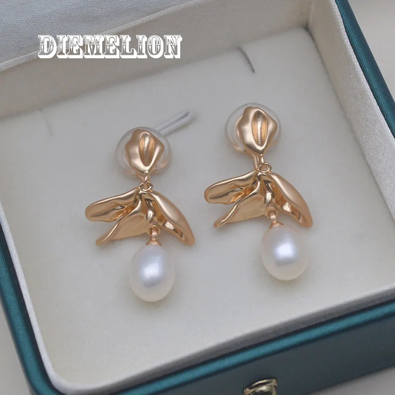

Vintage Matte Gold Color Natural Freshwater Pearl Tassel Clips on Earrings Simple No Hole Ear Clips Elegant Female Fine Jewelry