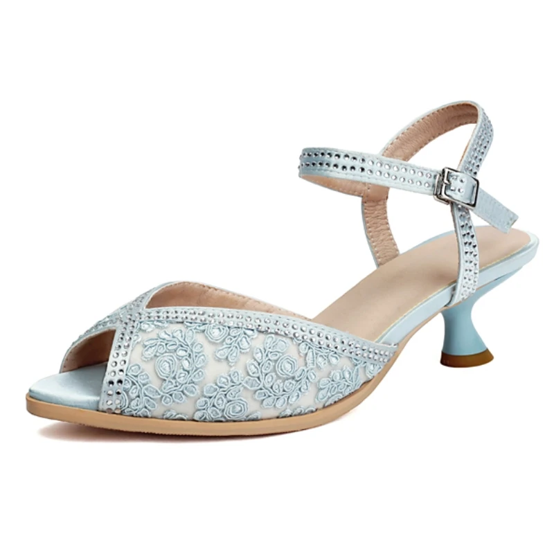 

Летняя обувь, сандалии для женщин, модная дышащая кружевная белая, розовая, белая обувь, большие размеры, женские шлепанцы на каблуке с открытым носком