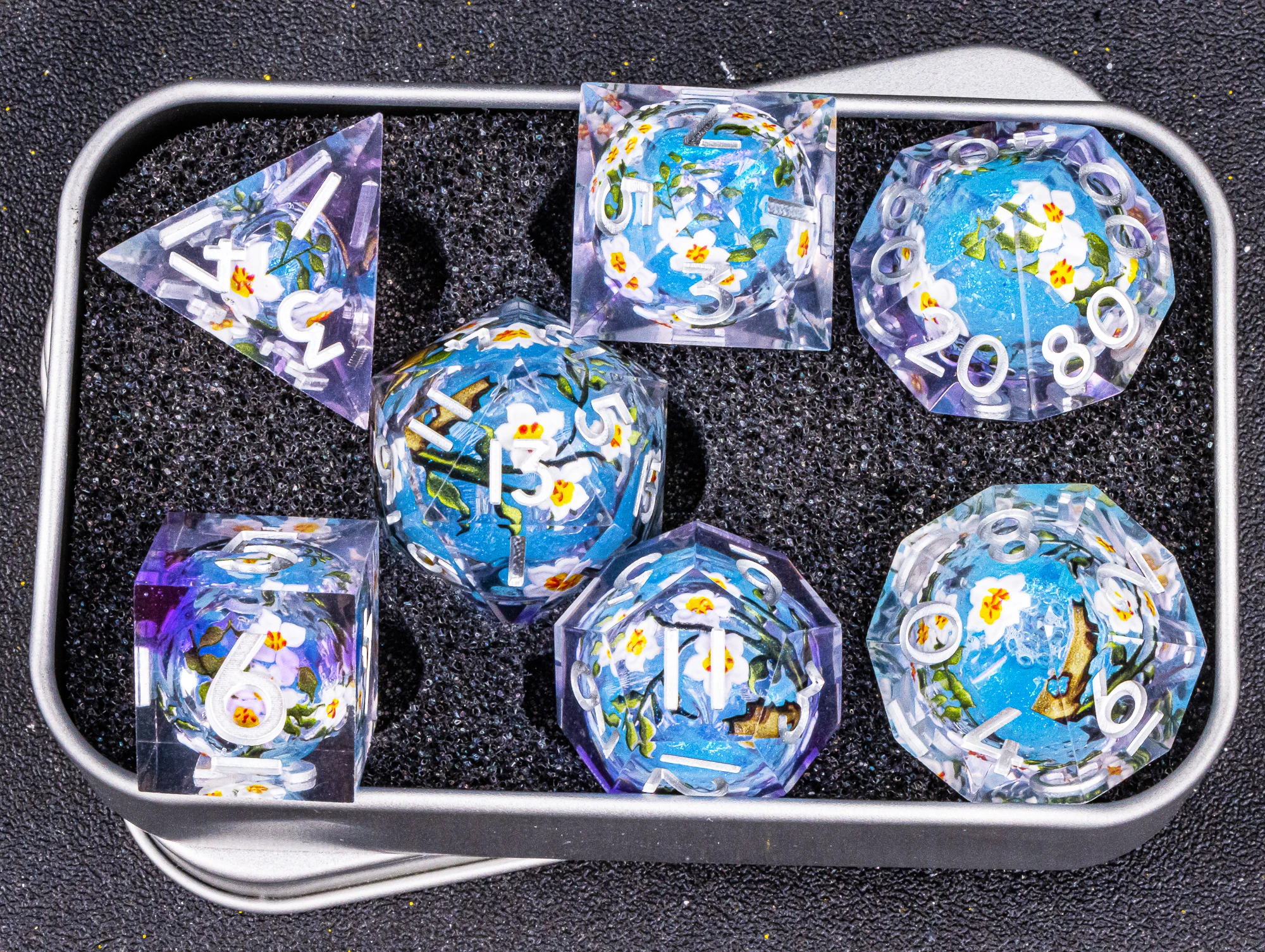 

flower liquid core dnd dice set for games，purple dnd resin dice ，polyhedral sharp edge dice,dice dungeons and dragons