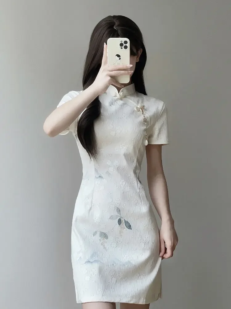 

New Chinese White Embroidery Short Sleeve Qipao New 2024 Improved Edition Temperament Young Girl Small Summer Cheongsam Dresses