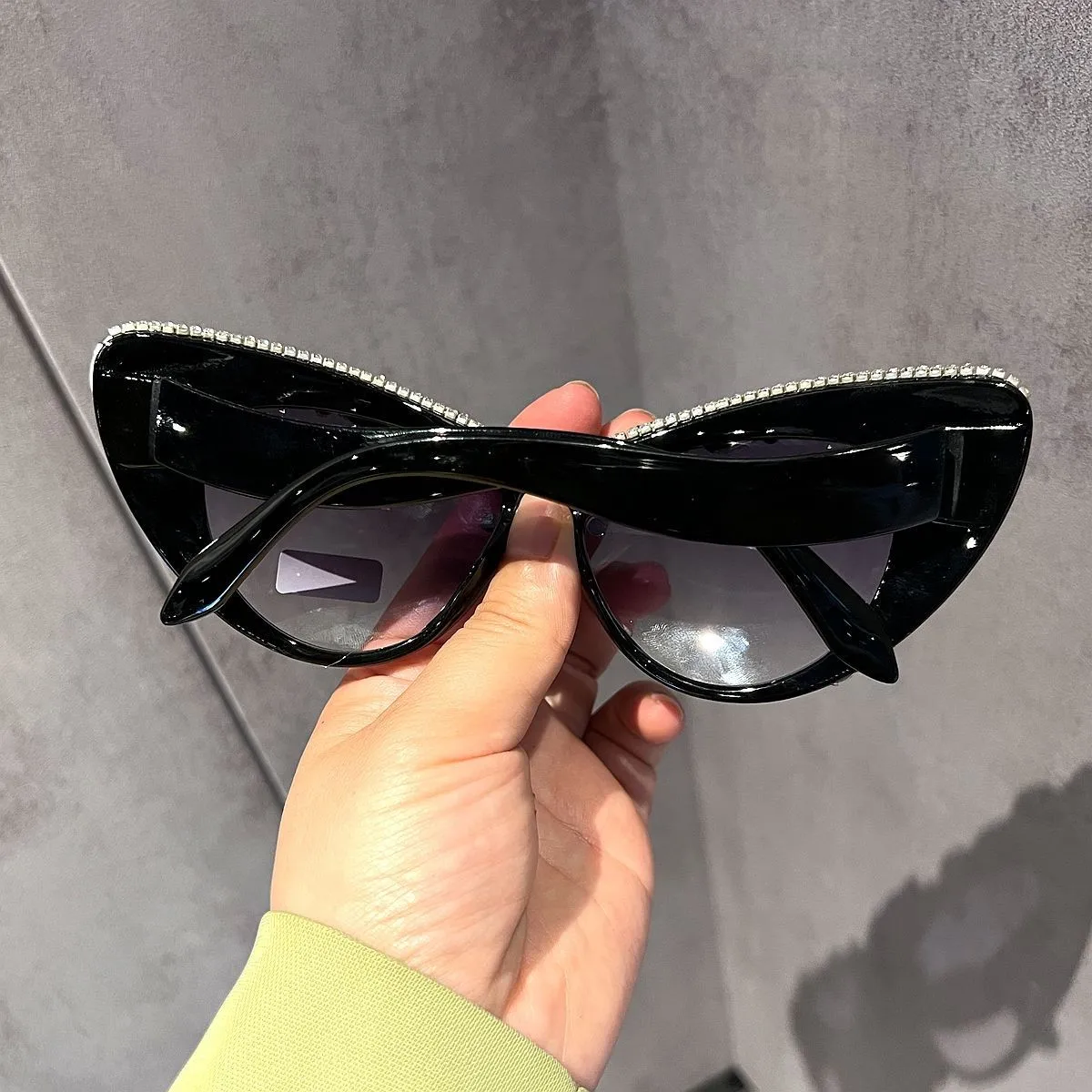 2025 Oversize Cat Eye Sunglasses Women Brand Designer Luxury Retro Crystal Sexy Sun Glasses For Ladies Oculos De Sol Feminino