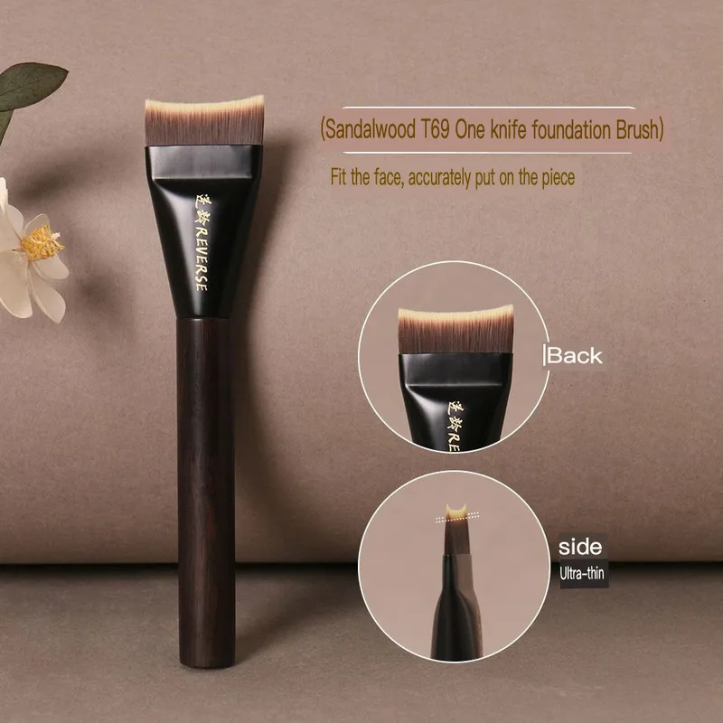 Sandalwood T69 Scimitar Foundation Brush One Line Foundation Makeup Brush Hand Super Soft Portable Beginner Brightening