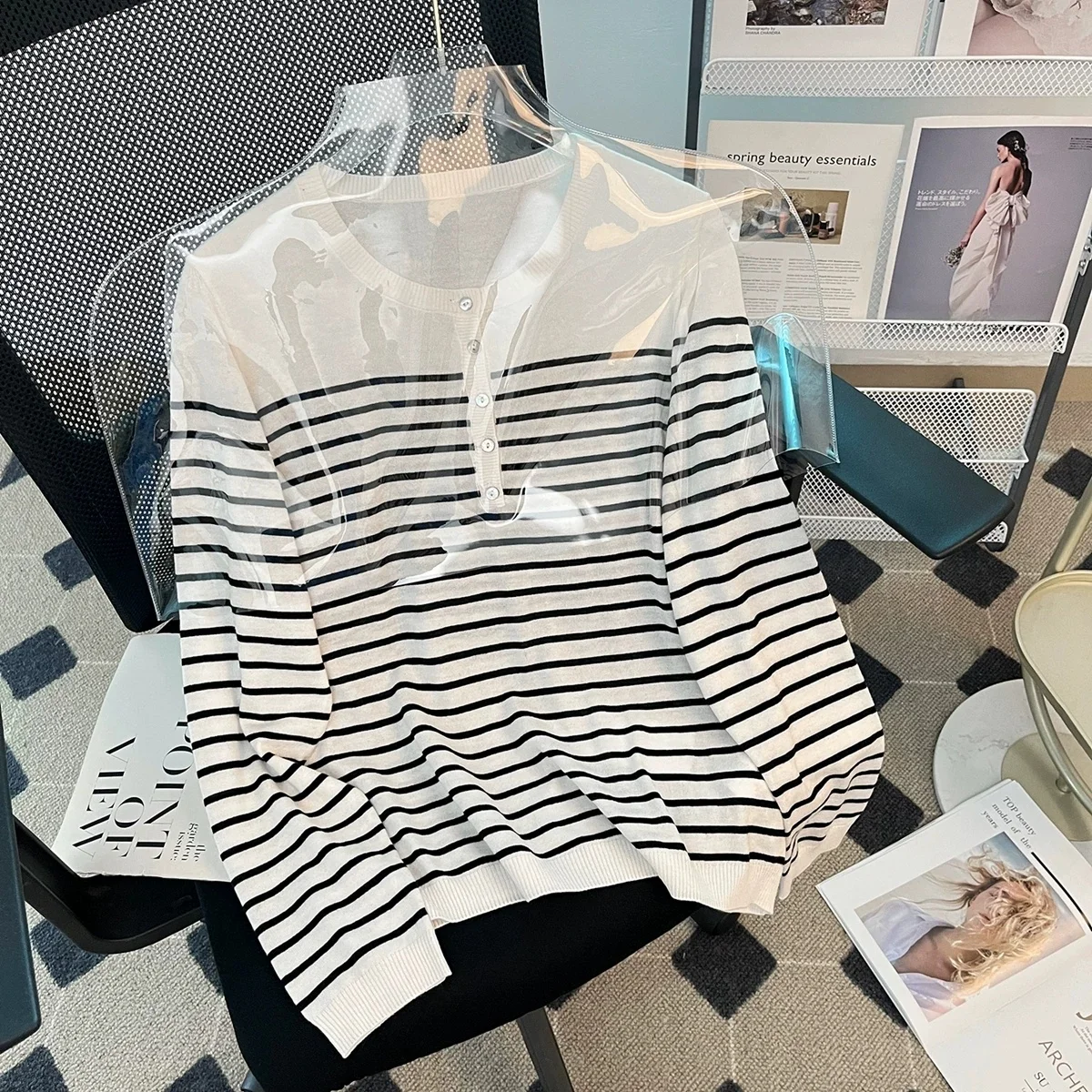 

Briti Sle Women's Knitted Wool Blend Striped Top round Ne Single Button Inner Wear Spring Autumn Loose Fit Long Sve