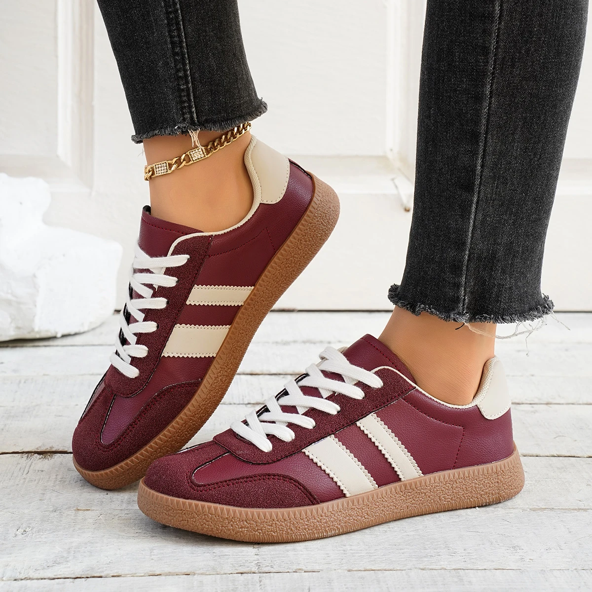 نسخة جلدية ناعمة ريترو جولة رئيس زوجين أحذية مريحة ربيع جديد نمط تنوعا تنفس أحذية رياضية خفيفة الوزن