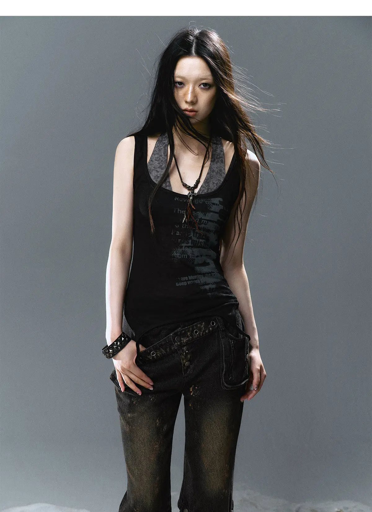 Karrcat Grunge Aesthetics Fake Zweiteiliges Tanktop Trashy Y2k Spitzen-Patchwork-Camis-Tops Vintage Gothic Schwarzes ärmelloses Top Punk – Detail 4