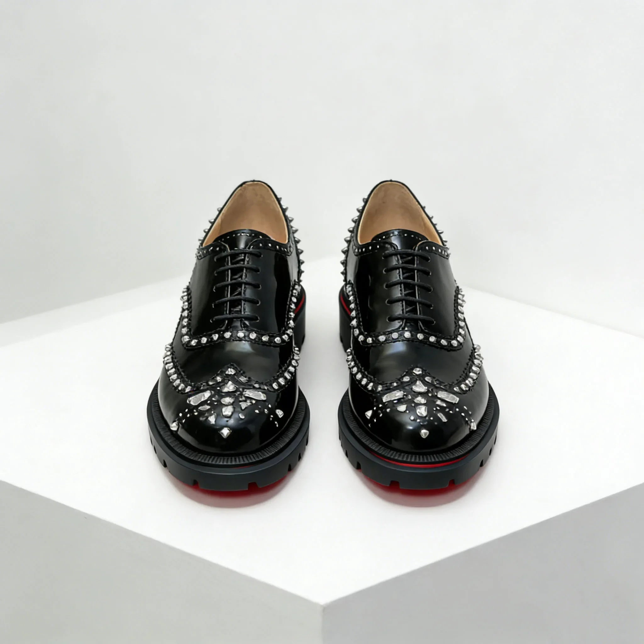 

Men's Patent Leather Platform Oxfords Shiny Crystal Rivet Brogue Dress Shoes Luxury Lace-up Formal Business Wedding Party Male F