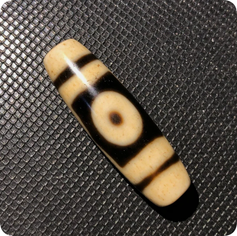 Magical Tibetan Old Agate Ivory Color 3Eye Totem dZi Bead 11.7*38.3mmP32