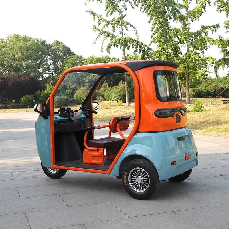 Leisure manned electric tricycle sightseeing car convertible adult pick up and drop off old man