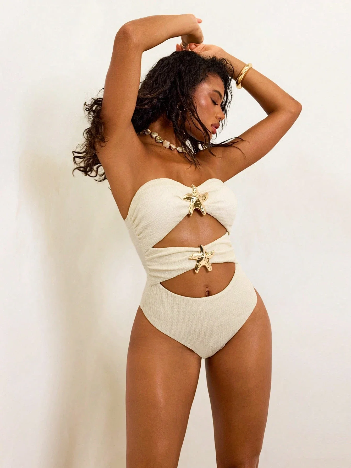 

Women's Hollow-Out Starfish Decor One-Piece Swimsuit High Waisted Beachwear