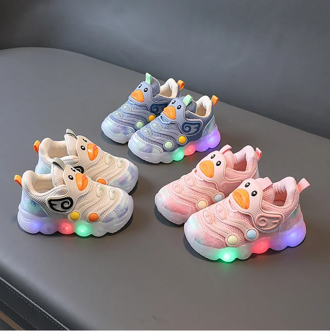 Children Led Casual Shoes Cute Cartoon Duck Sneakers Toddler Glowing Tennis Shoes Boys Girls Breathable Mesh Sports Shoes Sapato