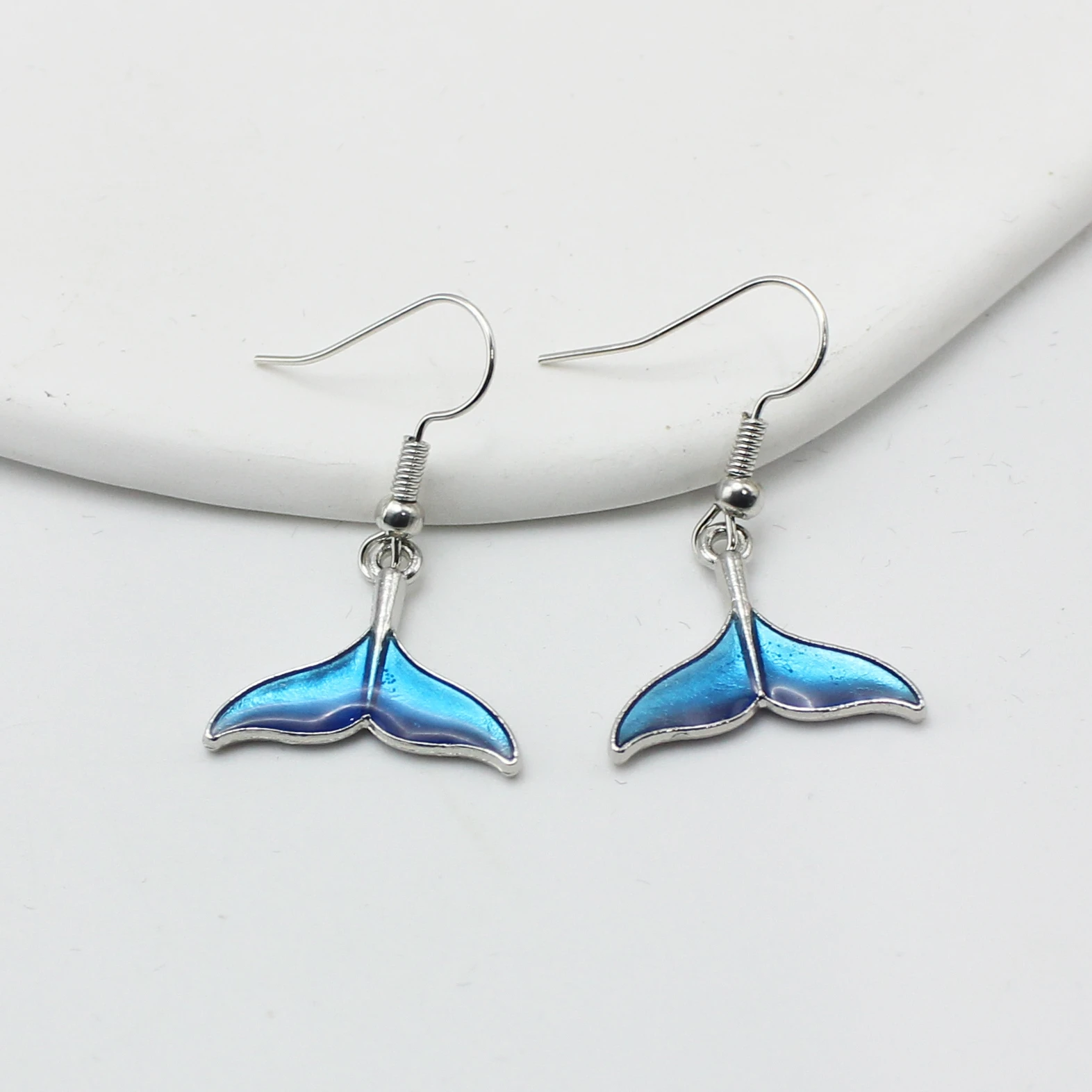 Fishtail Blue Color Dolphin Tail Pendant Earrings for Women Fantastic Ocean Style Beach Party Ear Jewelry Wholesale Girl Gift