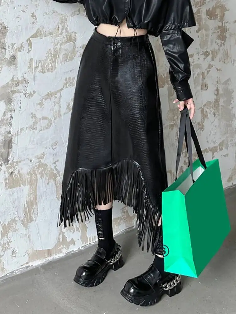

High Elastic Waist Black Pu Leather Irregular Tassels Half-body Skirt Women Fashion Tide New Spring Autumn