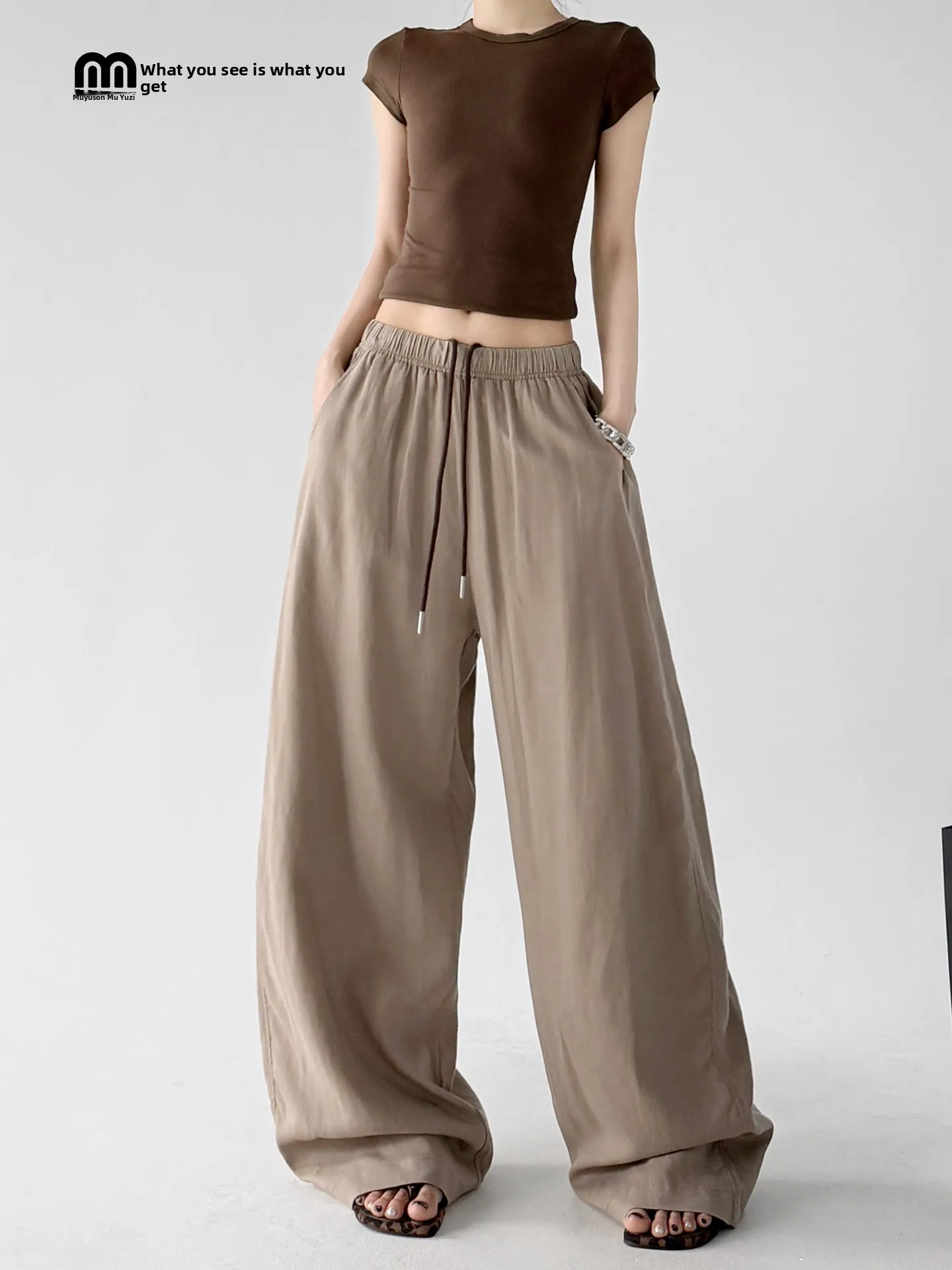 

Laid-back Style Wide Leg Pants Women's Summer 2026 Loose Casual Pants Elastic Waist Drawstring Outdoor Trousers