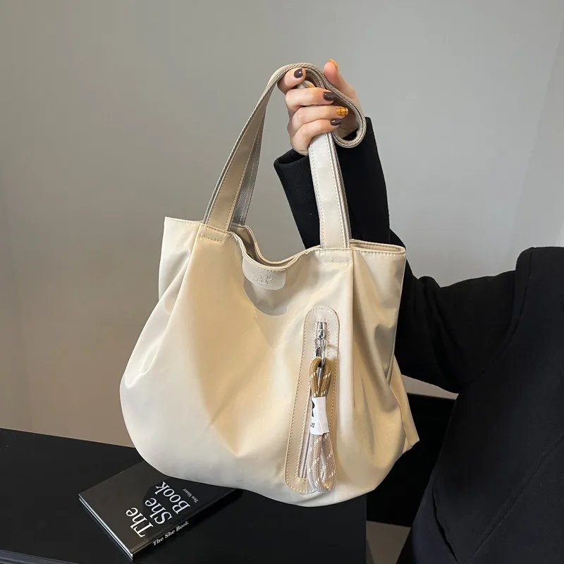 

Women Tote Bag 2025 New Trendy Casual Nylon Shoulder Bag Large Capacity Hand Carry Purse for Women
