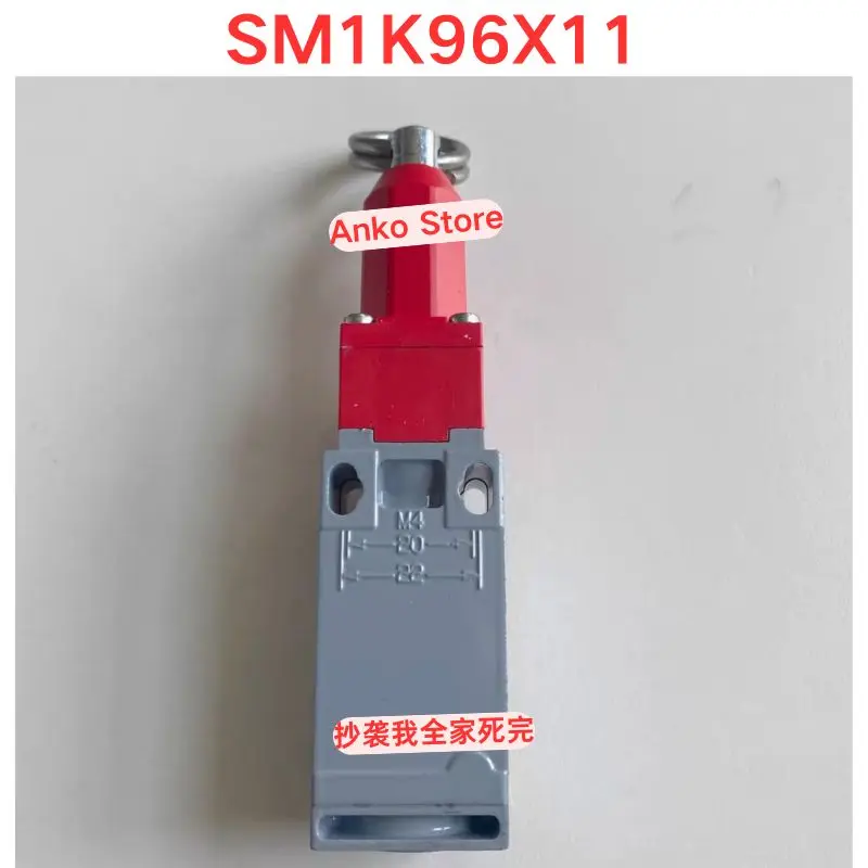 Brand-New Original SM1K96X11 Limit Switch High-Quality Electrical Component for Industrial Use