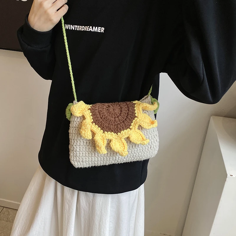 Big Sunflower Crochet Handbag Fashion Knitted Bag Flap Messenger Bag Lady Satchel Casual Handmade Bag Versatile Crossbody Purse