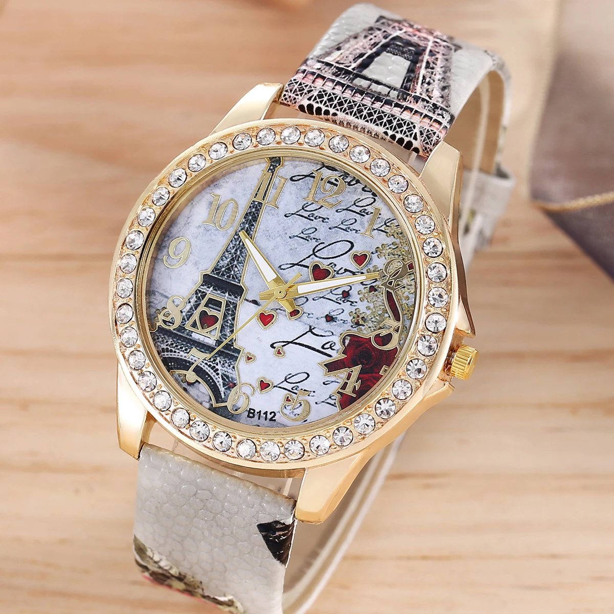 Ladies Fashion Trend Everything Tower Digital Floral Star Printed Leather Watch Band Quartz Watch Birthday Christmas Gift