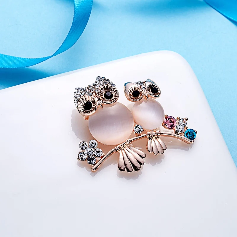 Lovely Owl Brooches Korean Trendy Rhinestone Brooch Badge Pin Bird Animal Party Casual Suit Decoration Badge Women Corsage Gifts