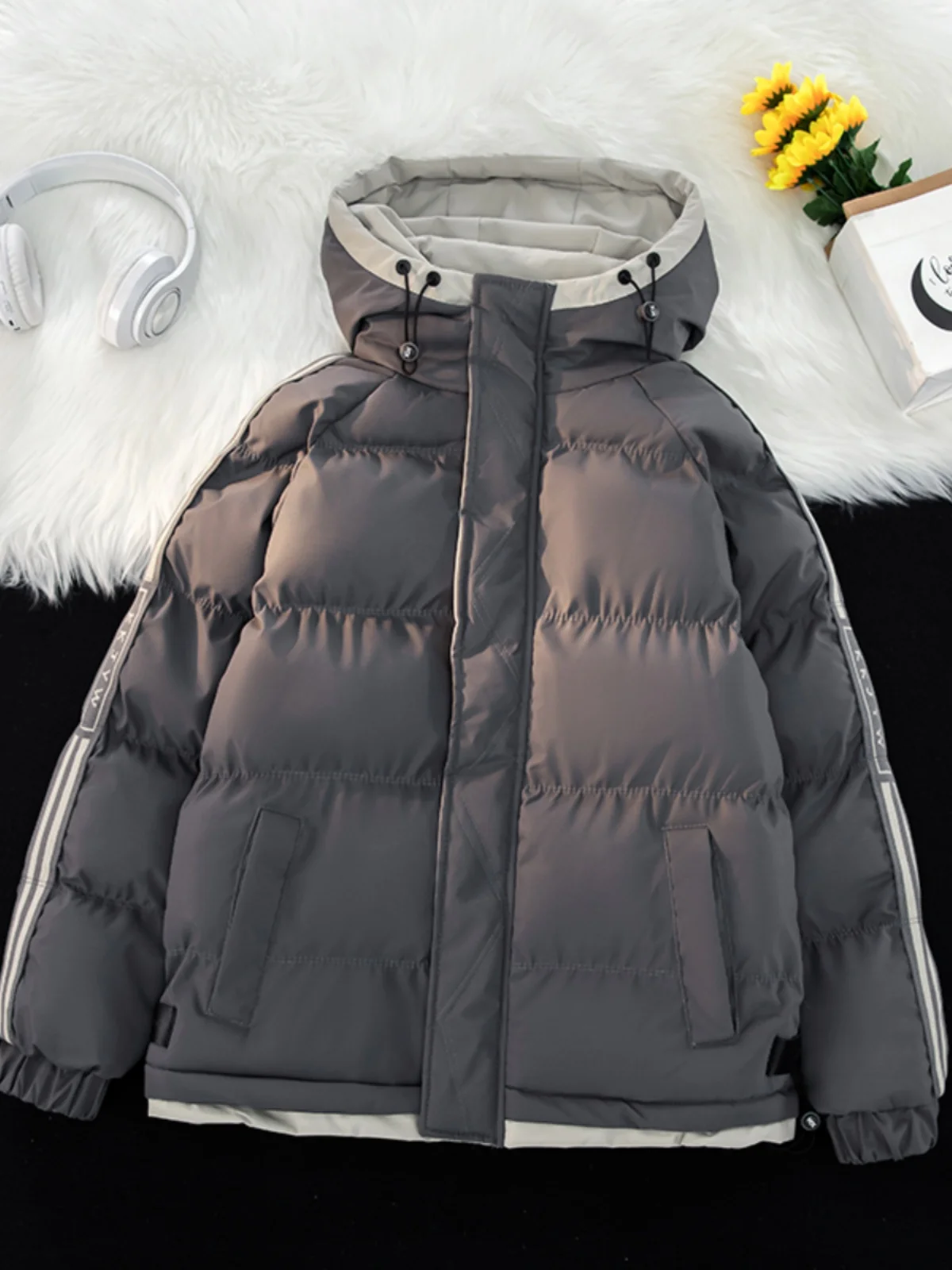 

Men's Thiened Cotton Jaet 2024 Winter Casual Warm Bread Coat Faionable Urban Sle Hooded Zipper Closure Side ket