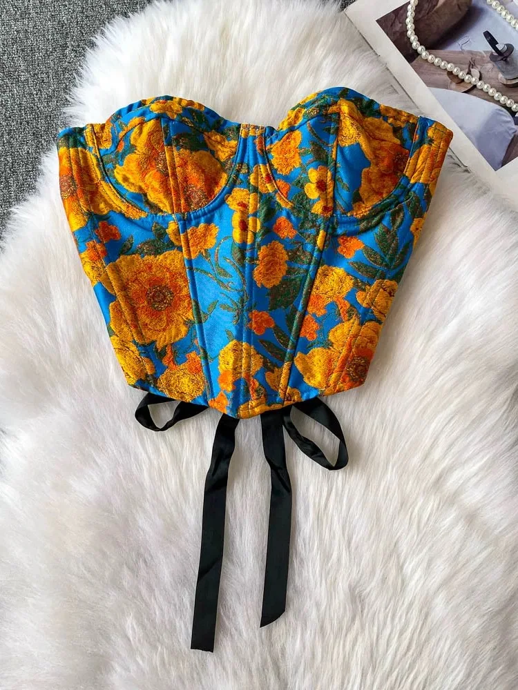

Palace retro colorful oil painting tube top corsets, elegant French jacquard corsets, simple, stylish, and versatile corsets.