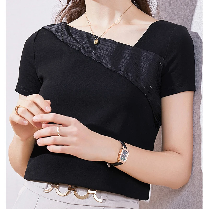 Eleganckie damskie koszulki z krótkim rękawem z skośnym kołnierzem 2025 letnie stylowe łączone wykończenia bluzki damskie proste, solidne koszulki na co dzień na cały mecz