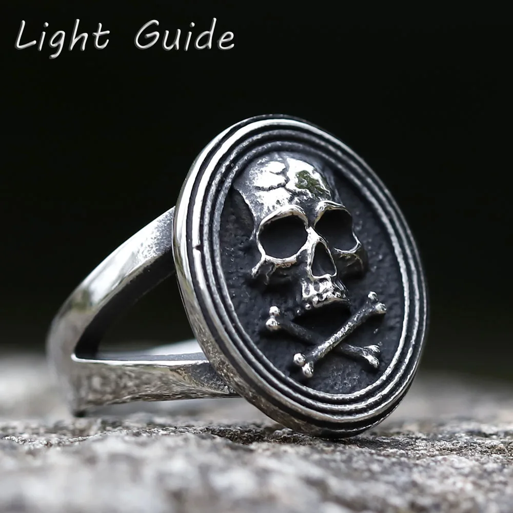 2022 NEW Men\'s 316L stainless steel rings Vintage High Polished Vampire Skull Biker Rocker Ring Boy Heavy Metal Gothic  jewelry