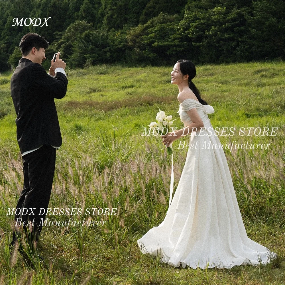 

MODX New Simple Ivory Off-shoulder A-Line Korean Wedding Dress Lace up Bridal Gown Floor Length 2026 Vestidos Novias Boda Women