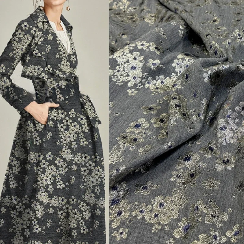 Elegant Plum Blossom Gold Wire Three-dimensional Relief Color Woven Jacquard Dress Fashion Fabric Woven Brocade Clothing Fabric