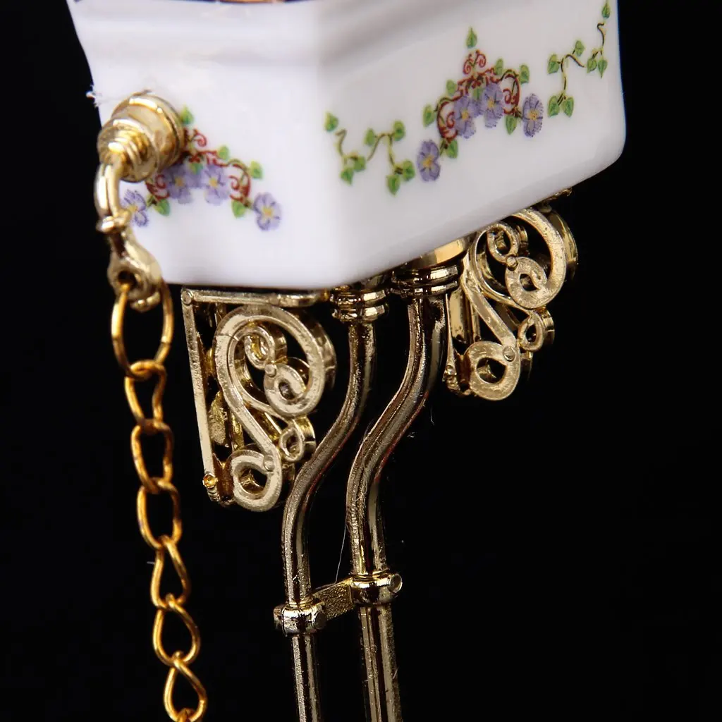 

Винтажный викторианский стиль, ванная комната, фарфоровый туалет, кукольный домик, миниатюрный белый + золотой