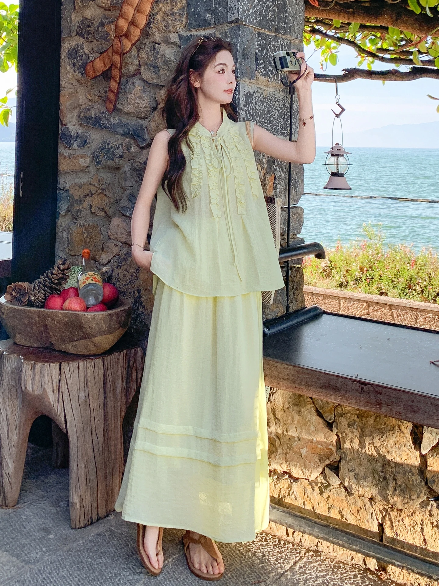 Conjunto de dos piezas de top sin mangas y falda amarillo limón, conjunto de dos piezas de moda para mujer, novedad de verano, falda midi de cintura alta con cuello alto