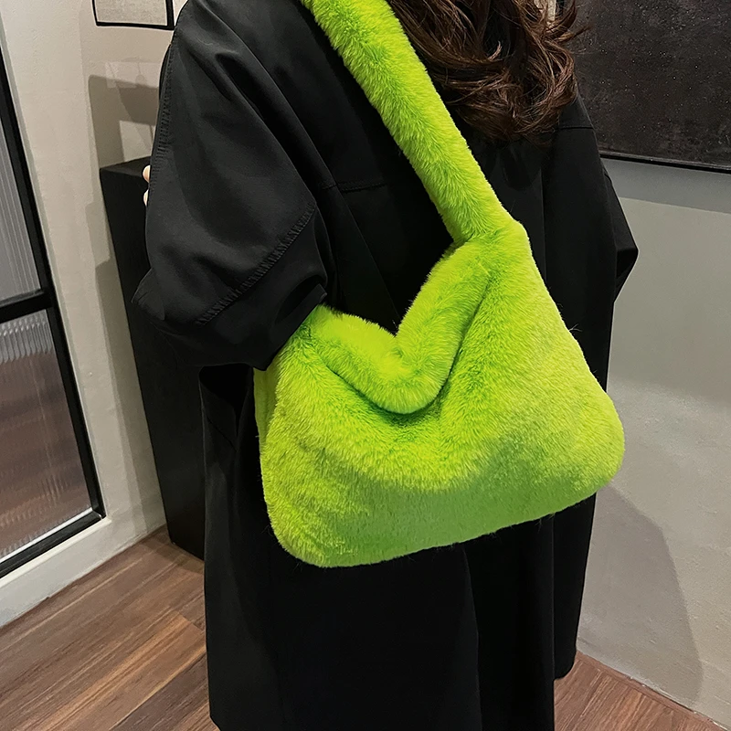 Green Design Plush Shoulder Bag For Women Fashion Chain Handbag Underarm Shopper Purse Winter Clutch Soft Fluffy Crossbody Bag